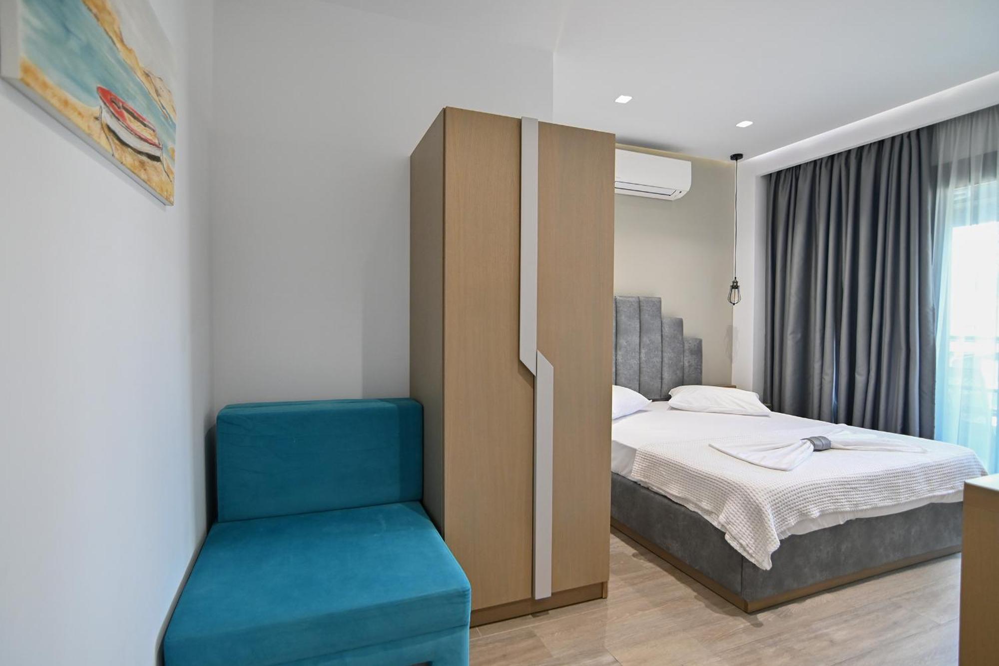 Amalia Rooms Sea View Vrasná エクステリア 写真