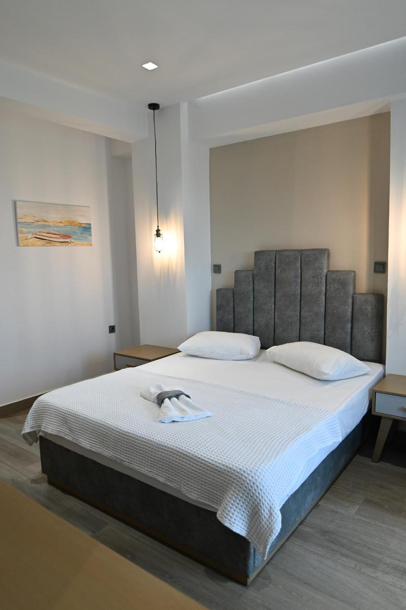 Amalia Rooms Sea View Vrasná エクステリア 写真