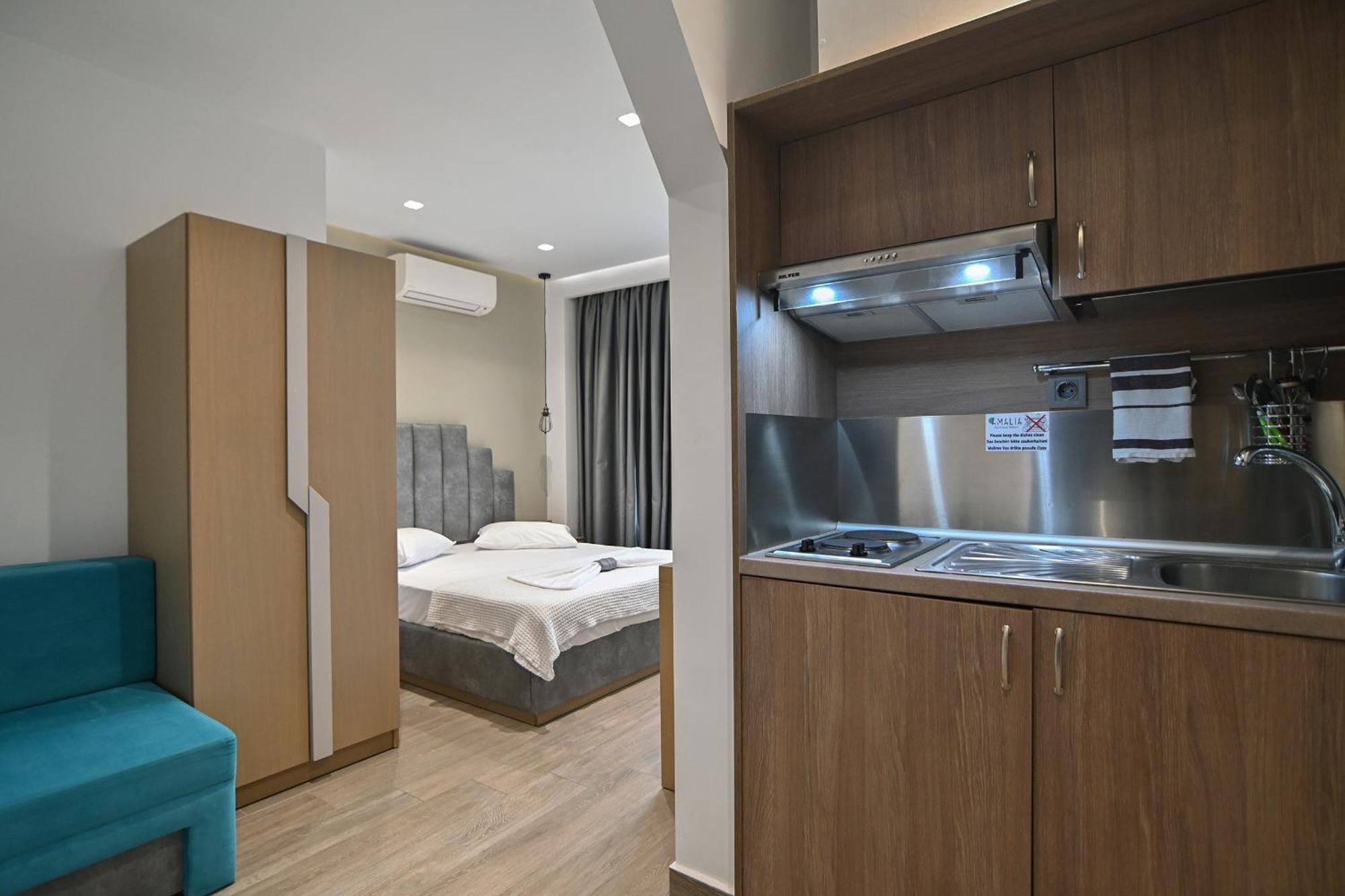 Amalia Rooms Sea View Vrasná エクステリア 写真