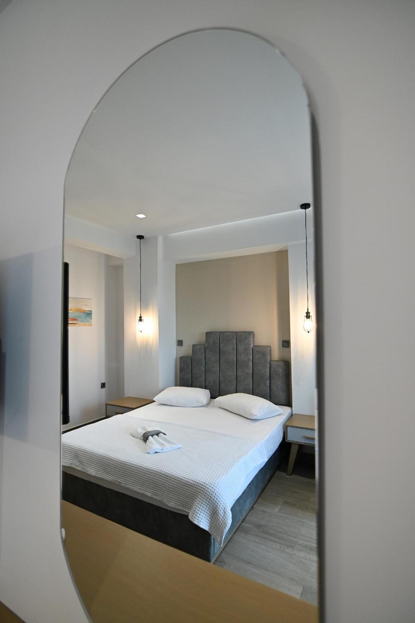 Amalia Rooms Sea View Vrasná エクステリア 写真