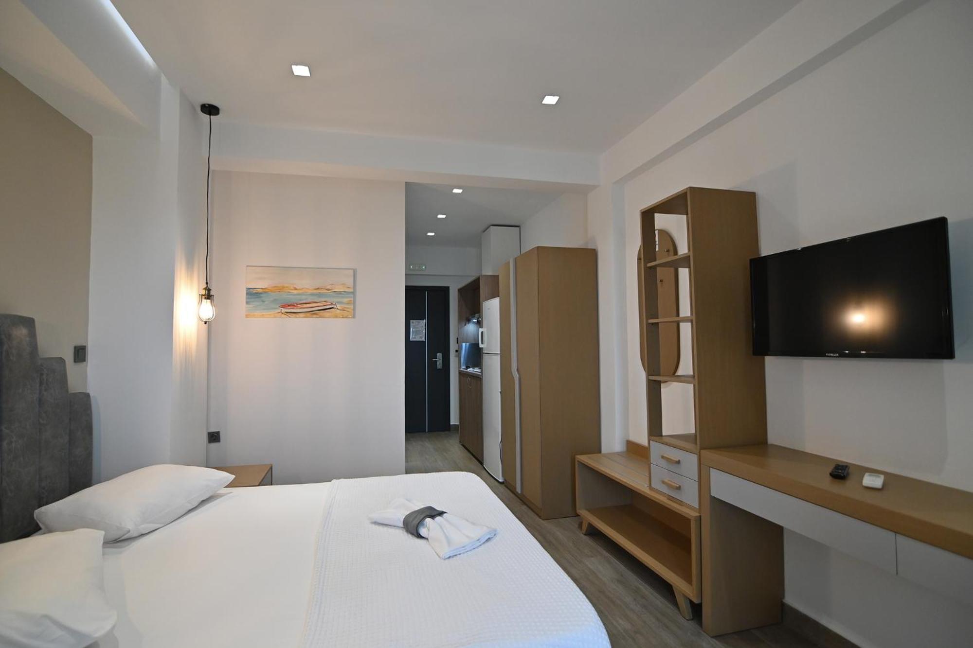 Amalia Rooms Sea View Vrasná エクステリア 写真