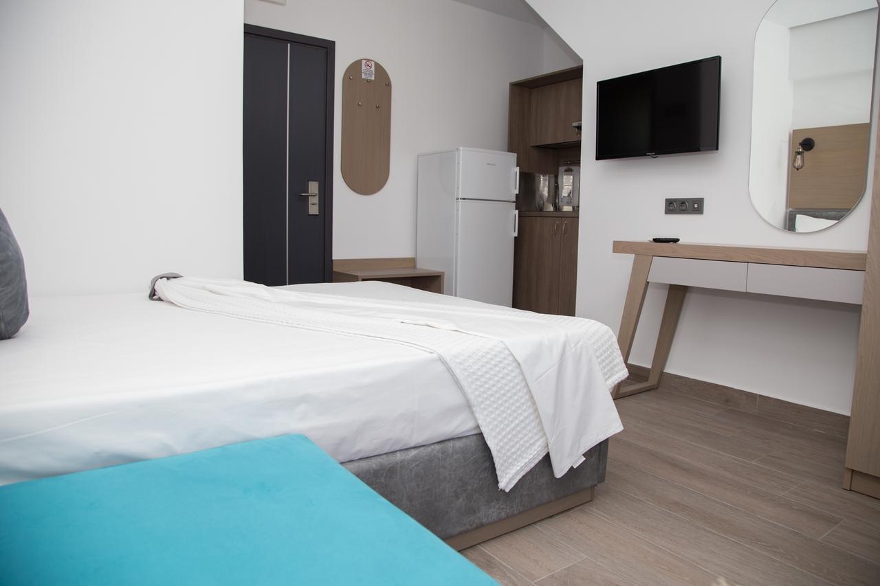 Amalia Rooms Sea View Vrasná エクステリア 写真