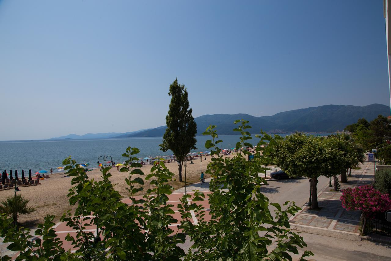 Amalia Rooms Sea View Vrasná エクステリア 写真